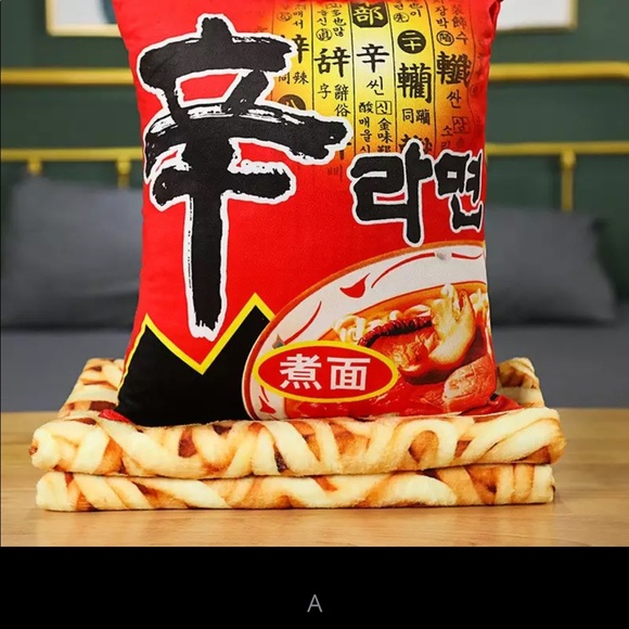 Instant Noodles Plush Pillow Blanket Noodles - Picture 4 of 7